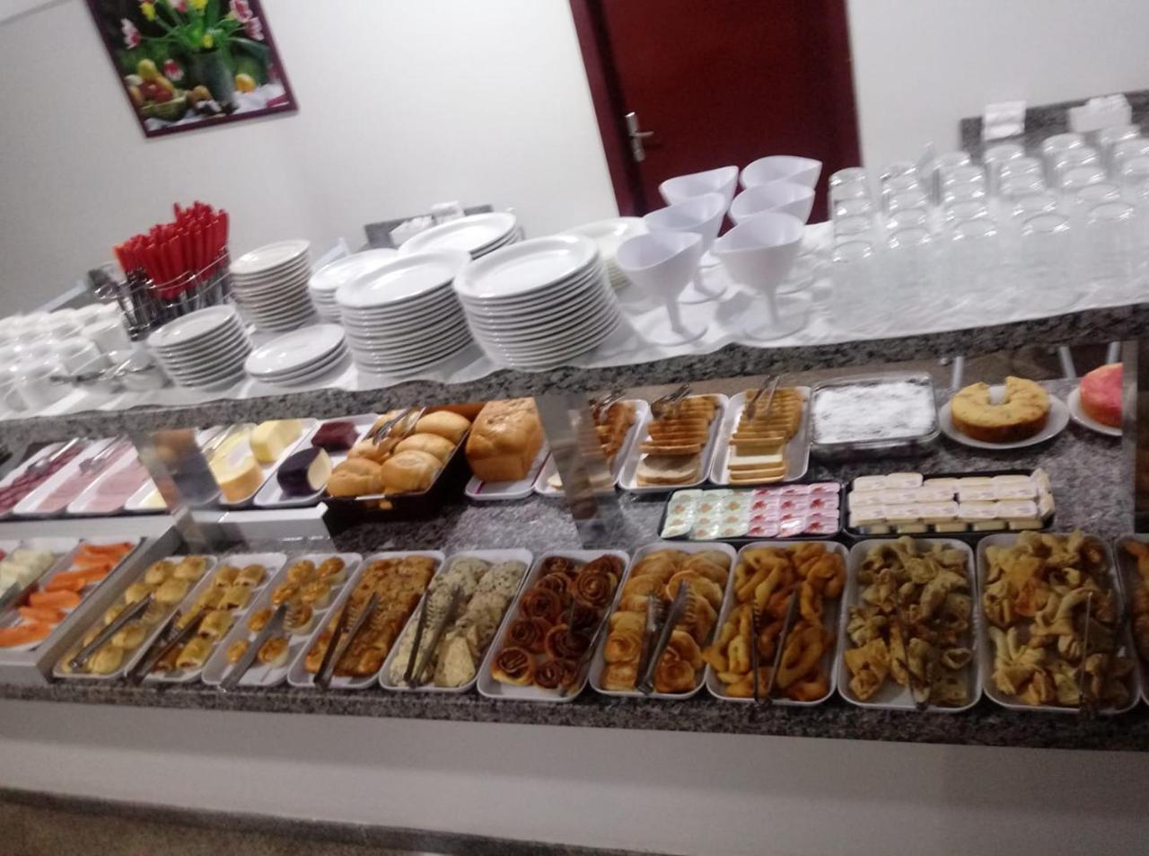 Giroto Hotel Realeza Zewnętrze zdjęcie